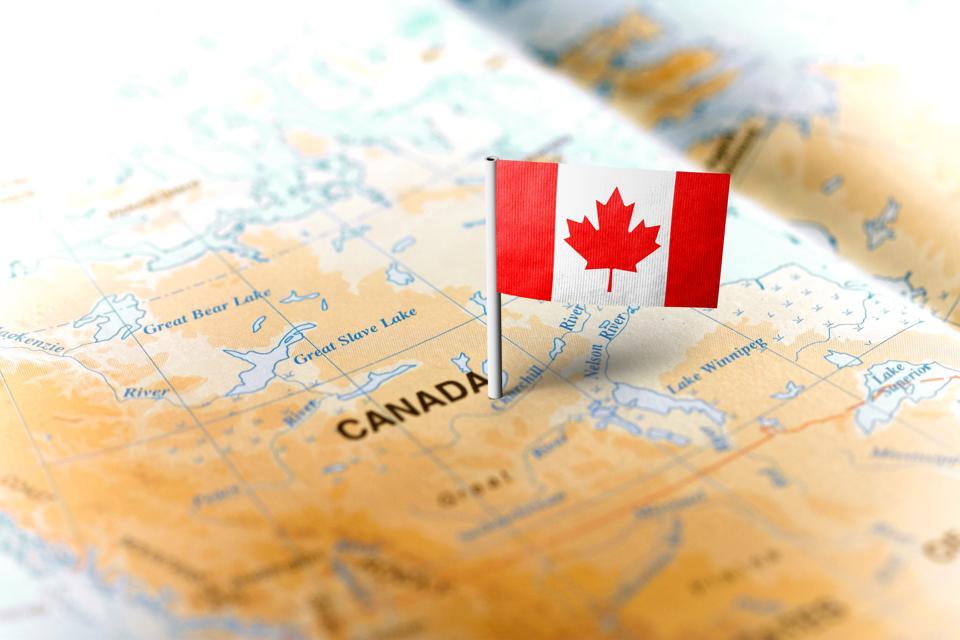 مزایای اخذ ویزای کانادا برای گردشگران، دانشجویان و کارجویان