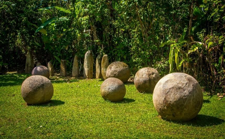 راز این سنگ های عجیب در کاستاریکا چیست؟