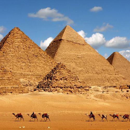 سفرنامه مصر، سرزمین افسانه ها و اهرام ثلاثه