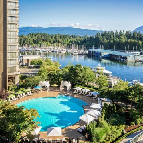 هتل وستین بای شور ونکوور (The Westin Bayshore, Vancouver Hotel) 4 ستاره