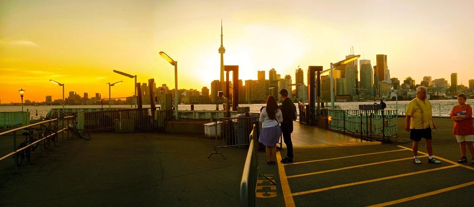 راهنمای سفر به تورنتو برای زوج ها