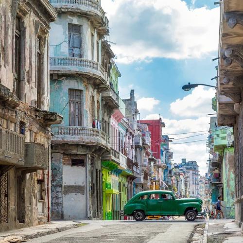 دیدار از ساختمان های مشهور هاوانا کوبا