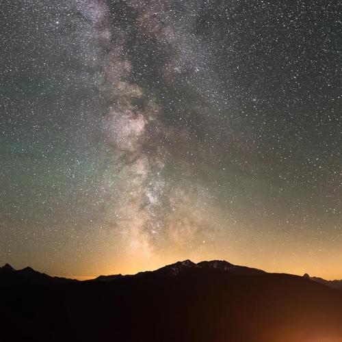 تماشای آسمان شب و رویدادهای نجومی در کانادا