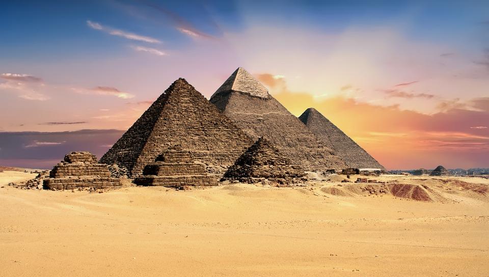 چرا اهرام مصر ساخته شده اند؟