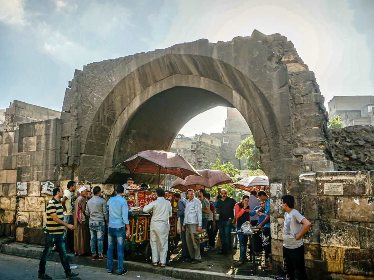 شهر مردگان قاهره شهر مردگان قاهره: تلاقی زندگی و مرگ در قلب پایتخت مصر