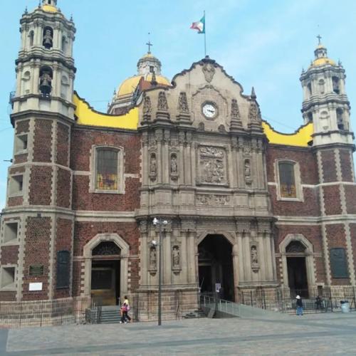 کلیسای سنت ماریا گوادلوپ (Santa Maria de Guadalupe): قلب مذهبی و فرهنگی مکزیک