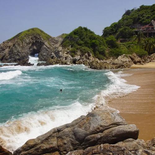 ساحل زیپولیت (Playa Zipolite)، بهشت خطرناک مکزیک